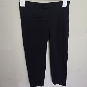 Athleta Black Activewear Cropped Capri Leggings Womens Small